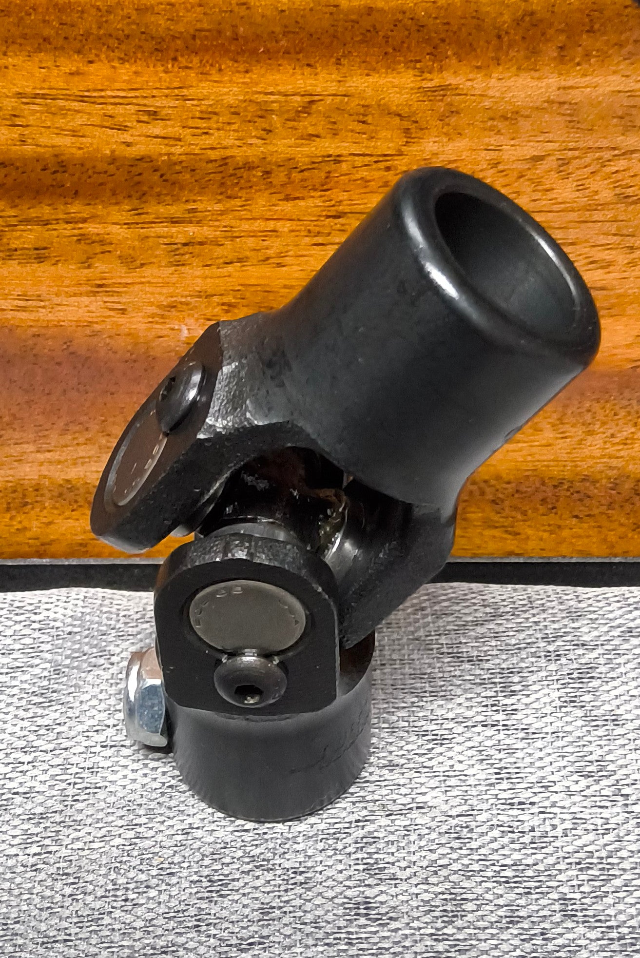 SWEET Mfg. U-JOINT 3/4-20 X 3/4 SMOOTH / SPLINE