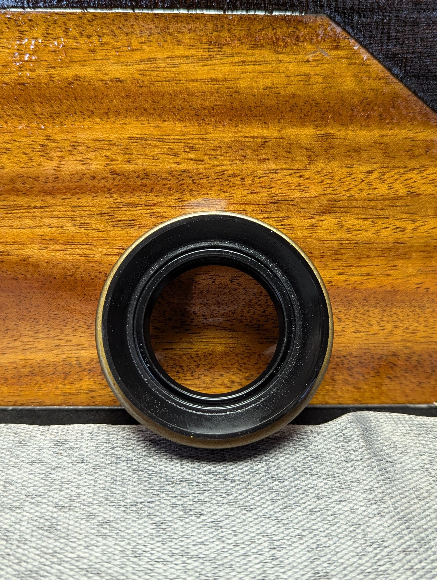 REAR END PINION SEAL