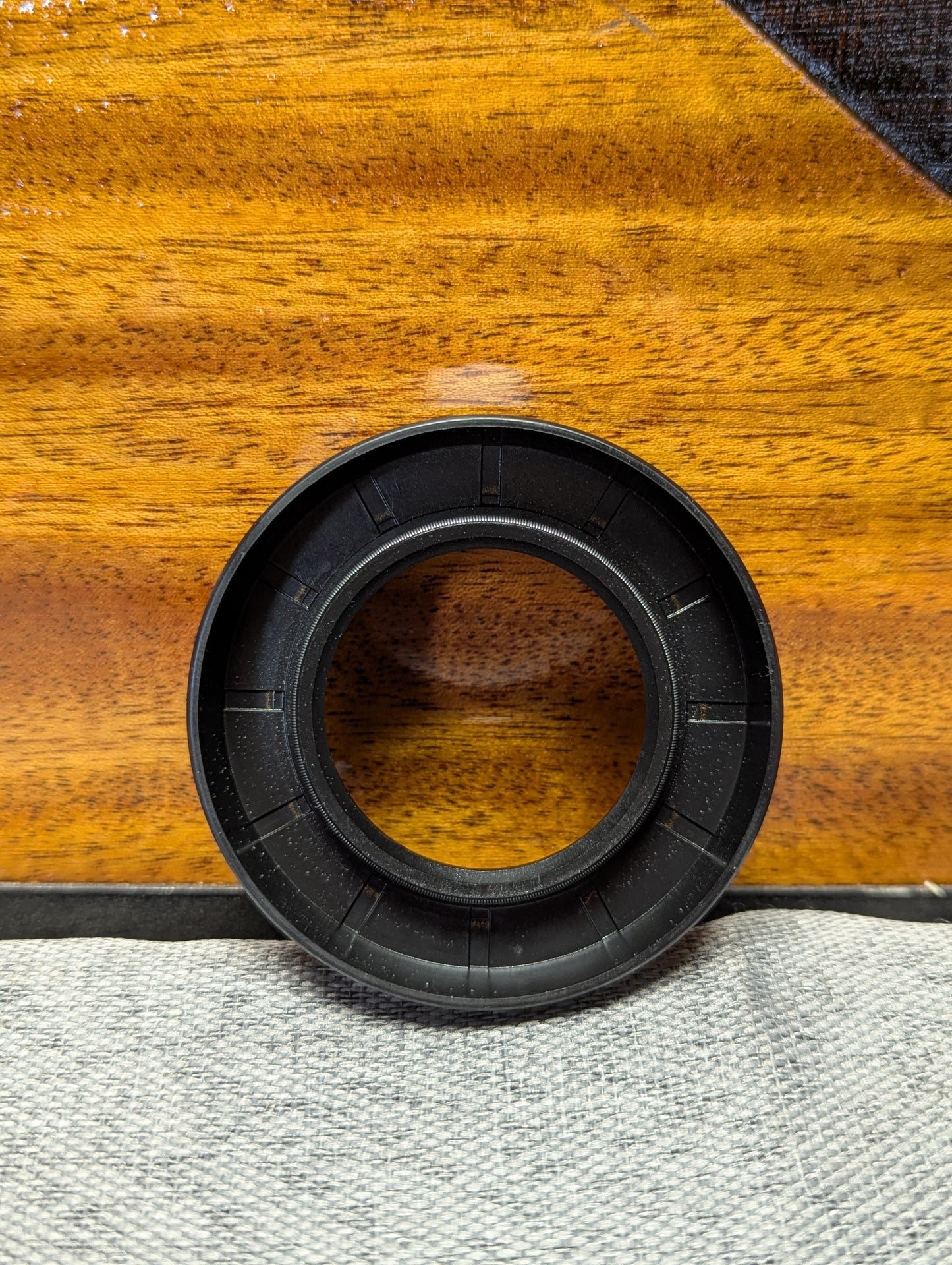 REAR END PINION SEAL