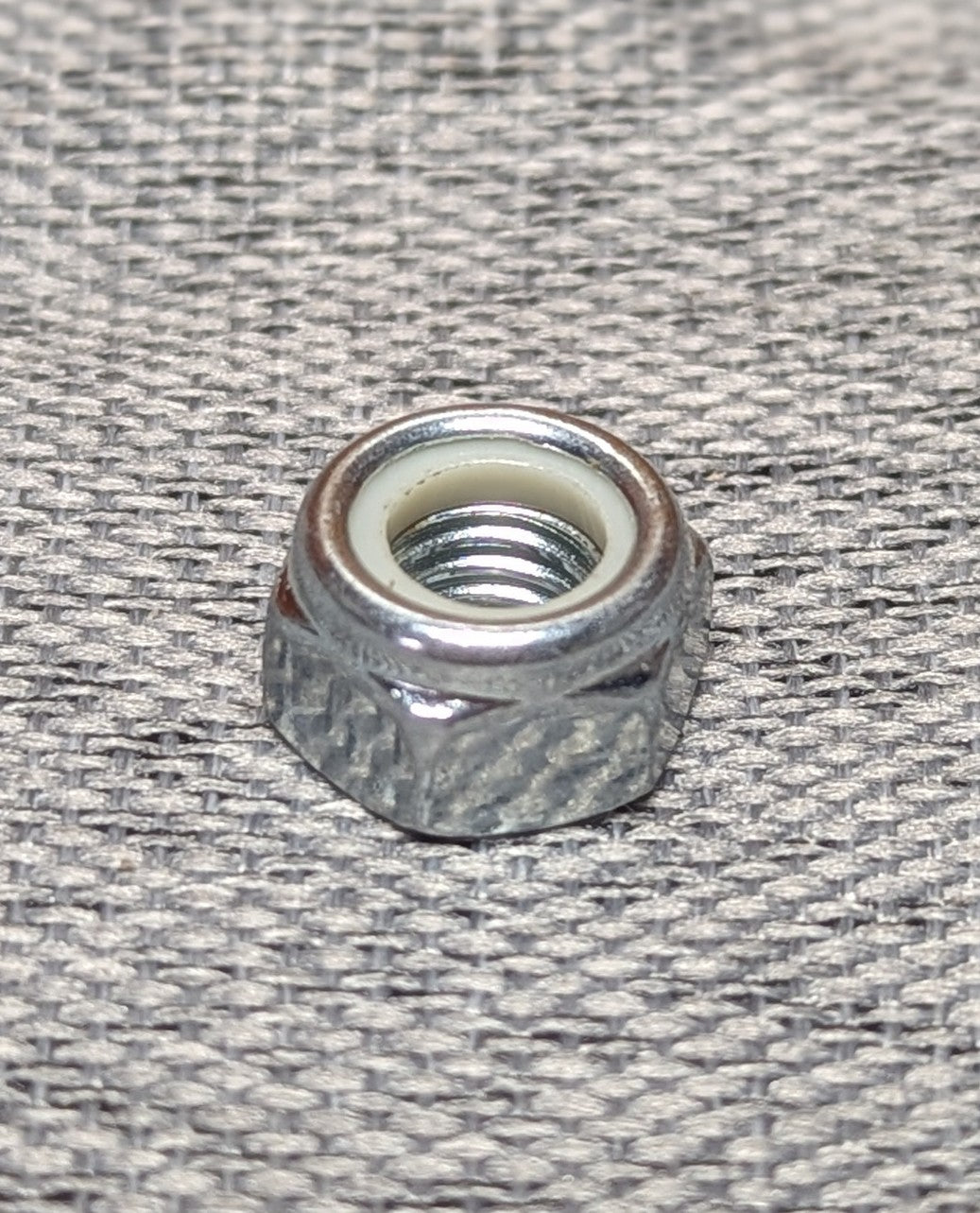 GEAR NUT NYLOCK Z