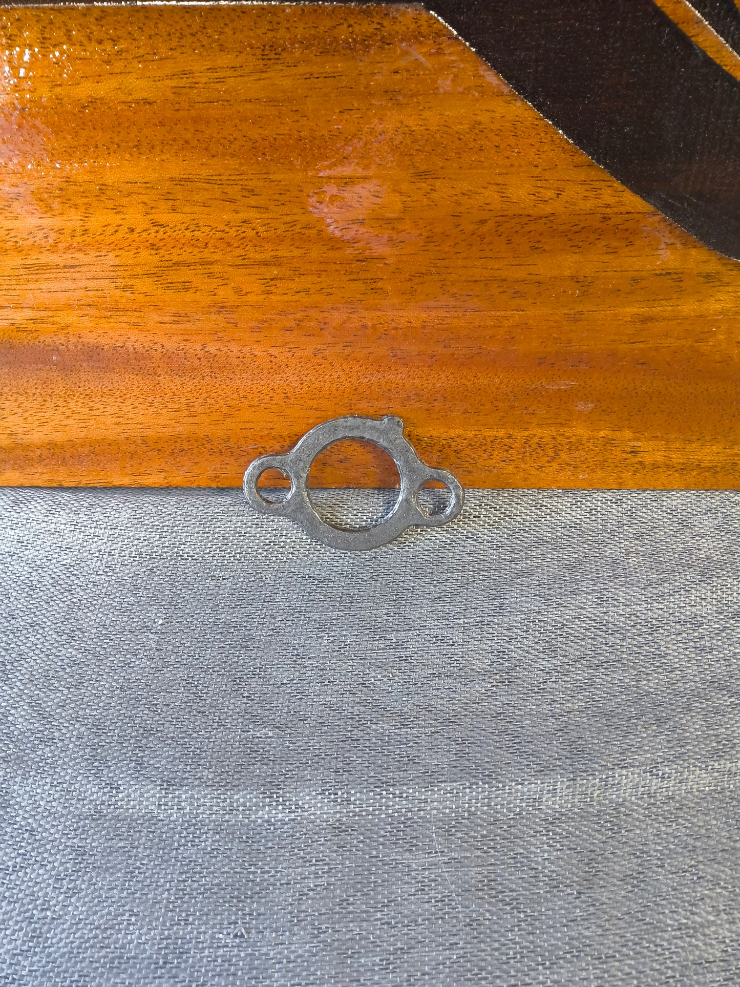 BRIGGS & STRATTON EXHAUST GASKET